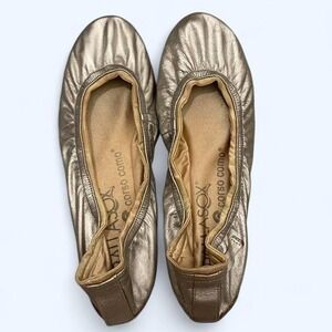 Silver metallic leather ballet flats size 10 Ballasox by Corso Como